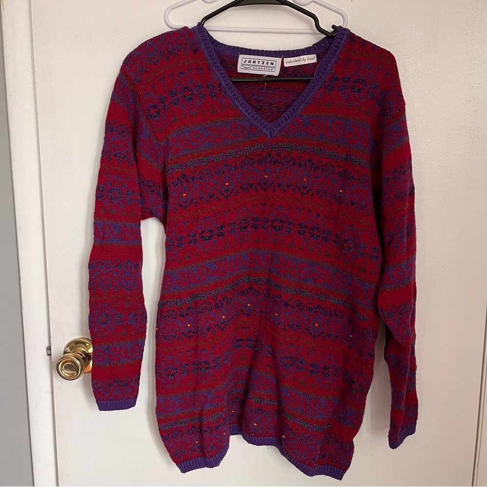Jantzen Vintage Hand Embroidered Women’s Sweater with Shoulder Pads